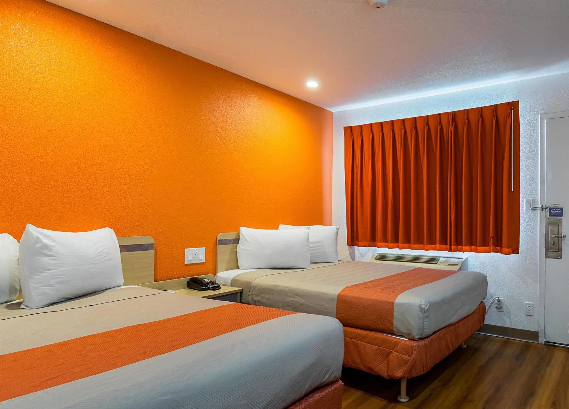 Motel 6 Lost Hills / Buttonwillow Racetrack Ngoại thất bức ảnh