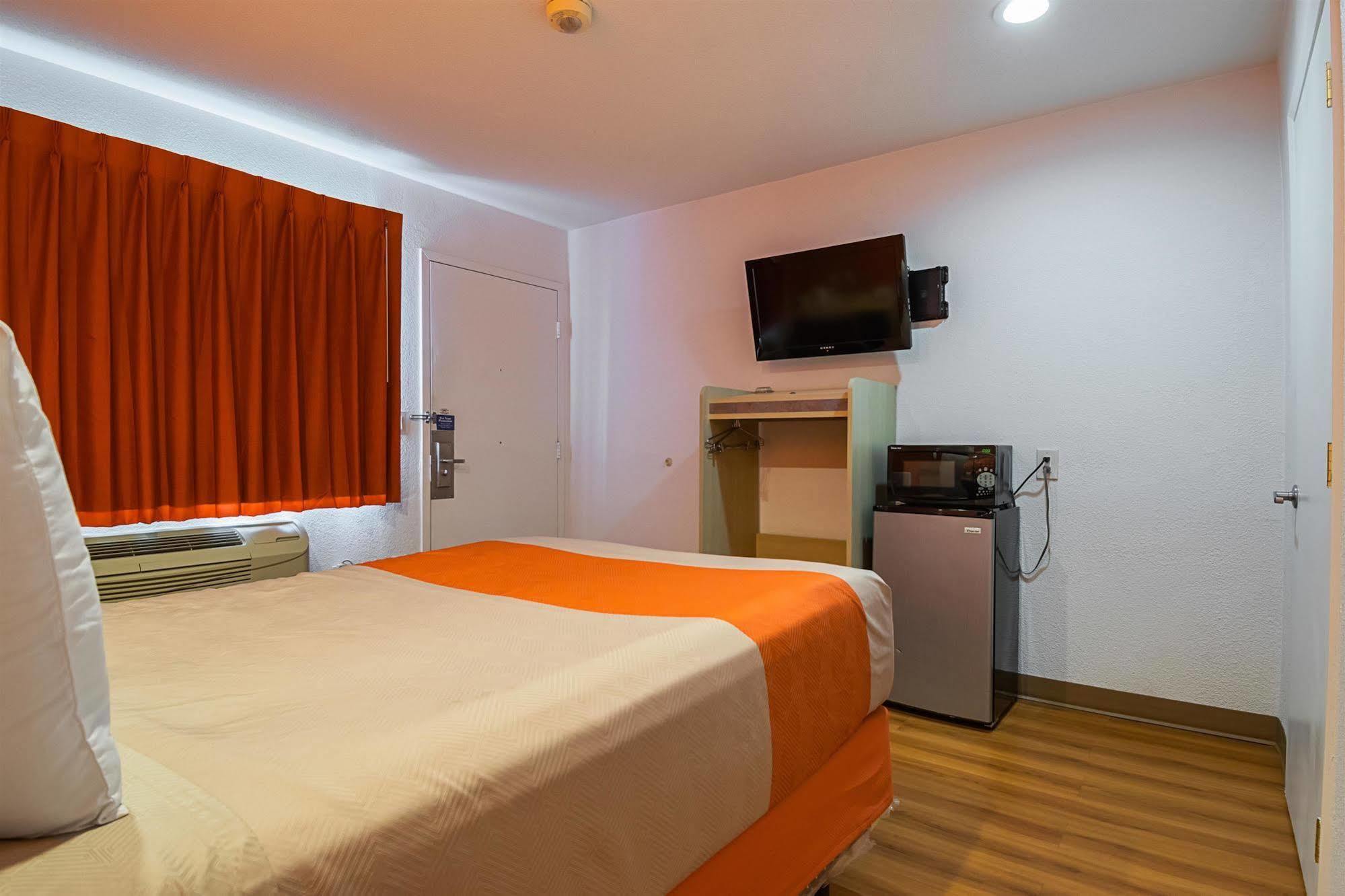 Motel 6 Lost Hills / Buttonwillow Racetrack Ngoại thất bức ảnh