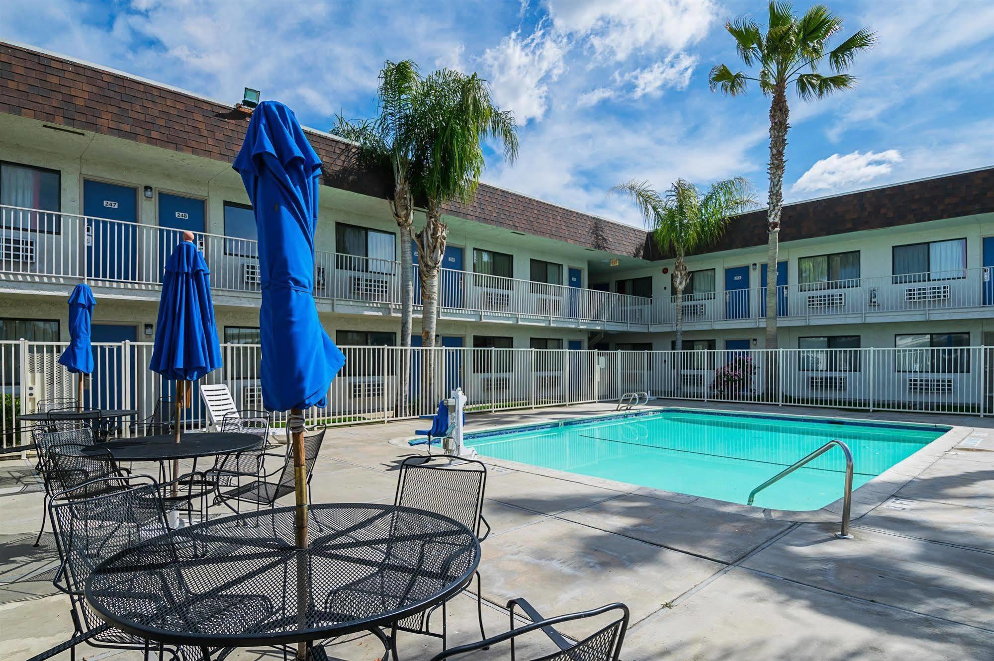 Motel 6 Lost Hills / Buttonwillow Racetrack Ngoại thất bức ảnh